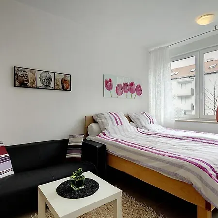 Апартаменты Chiefbridge Dijon Rooms Centre Дижон